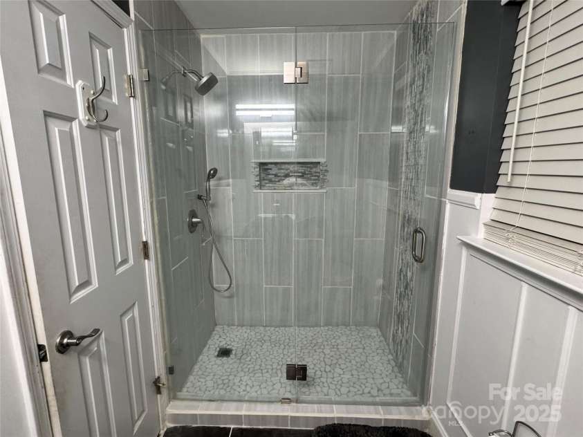 12834 English Walnut Lane, Charlotte, NC 28215.  MLS# CAR4281856, YatesRealty ID 32466. 