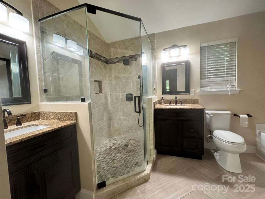 12834 English Walnut Lane, Charlotte, NC 28215.  MLS# CAR4281856, YatesRealty ID 32466. 
