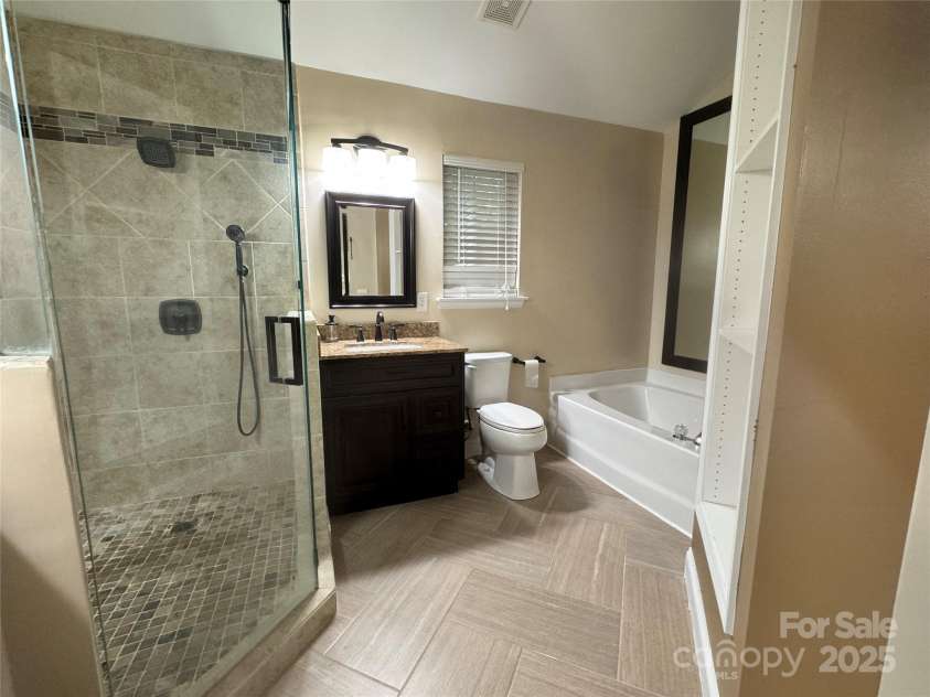 12834 English Walnut Lane, Charlotte, NC 28215.  MLS# CAR4281856, YatesRealty ID 32466. 