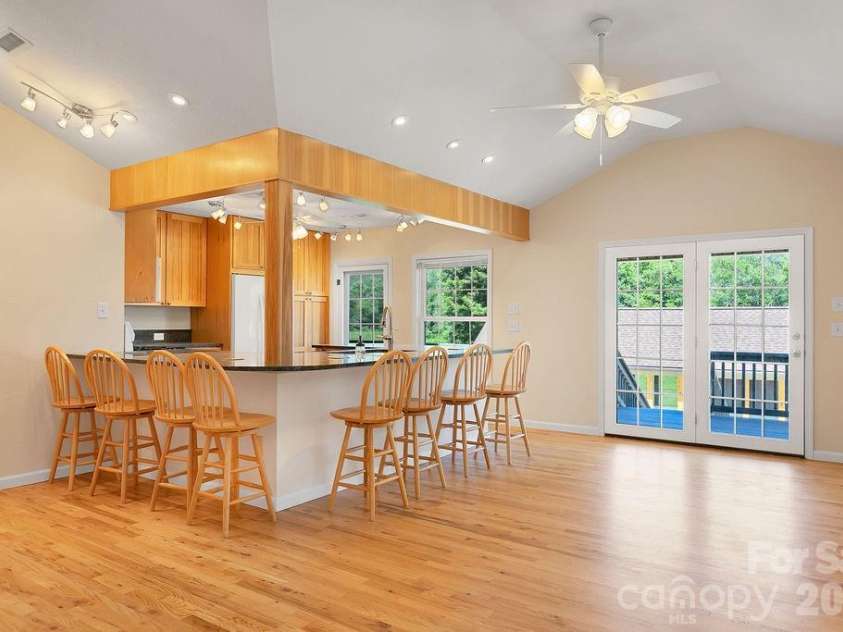 19 Helping Hands Way, Pisgah Forest, NC 28768.  MLS# CAR4394970, YatesRealty ID 32466. 