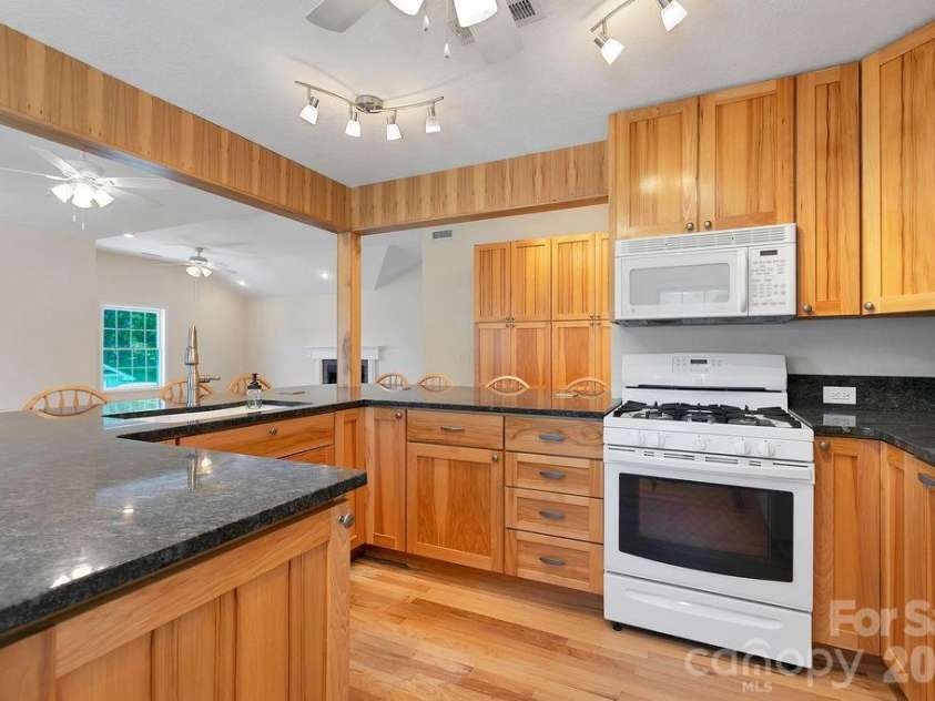 19 Helping Hands Way, Pisgah Forest, NC 28768.  MLS# CAR4394970, YatesRealty ID 32466. 