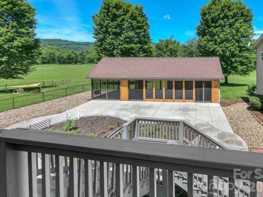 19 Helping Hands Way, Pisgah Forest, NC 28768.  MLS# CAR4394970, YatesRealty ID 32466. 