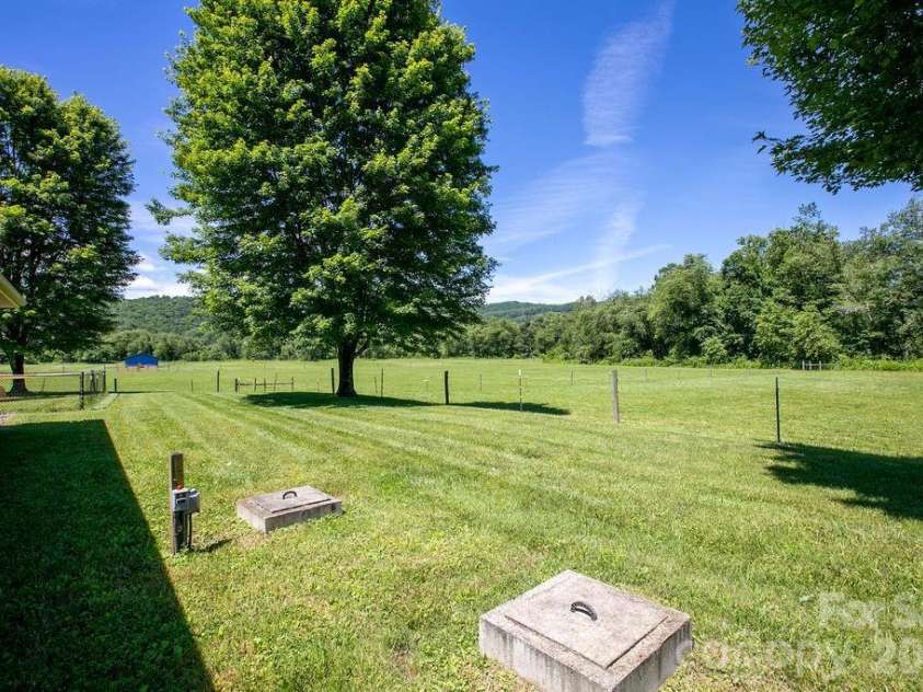 19 Helping Hands Way, Pisgah Forest, NC 28768.  MLS# CAR4394970, YatesRealty ID 32466. 