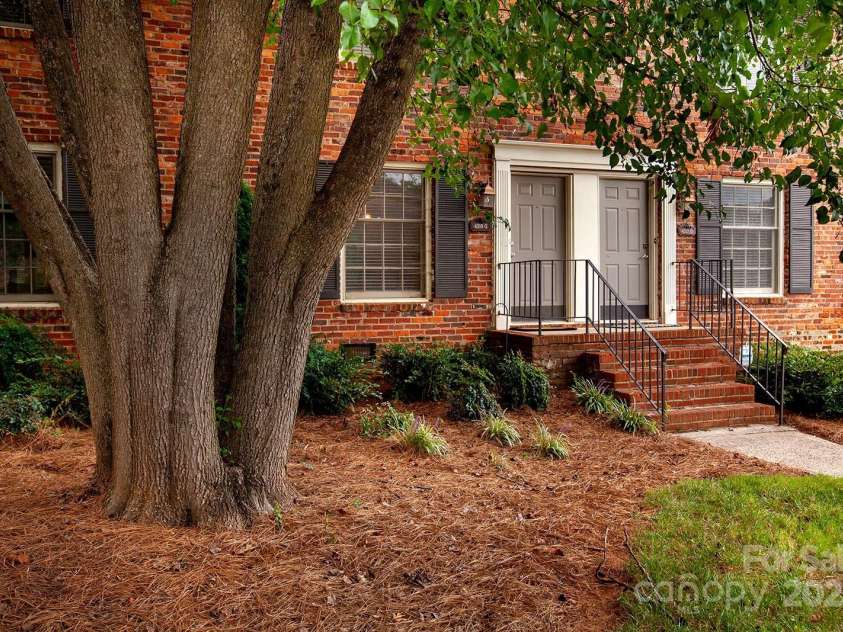 4319 Walker Road, Charlotte, NC 28211.  MLS# CAR4286953, YatesRealty ID 32468. 