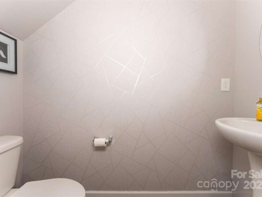 284 Lily's Place, Lexington, NC 27292.  MLS# CAR4292414, YatesRealty ID 32469. 