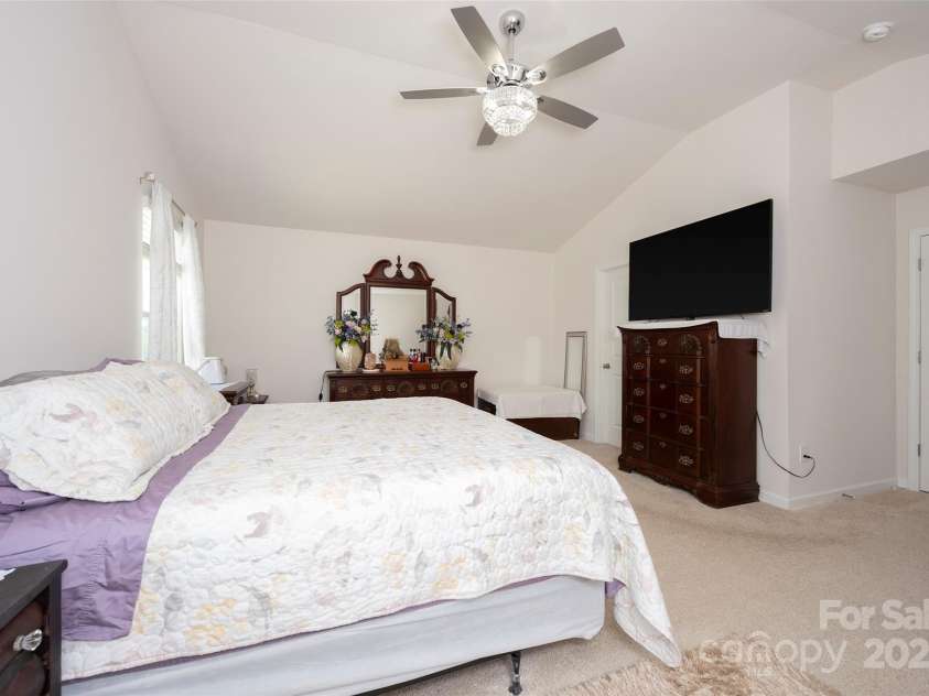 284 Lily's Place, Lexington, NC 27292.  MLS# CAR4292414, YatesRealty ID 32469. 