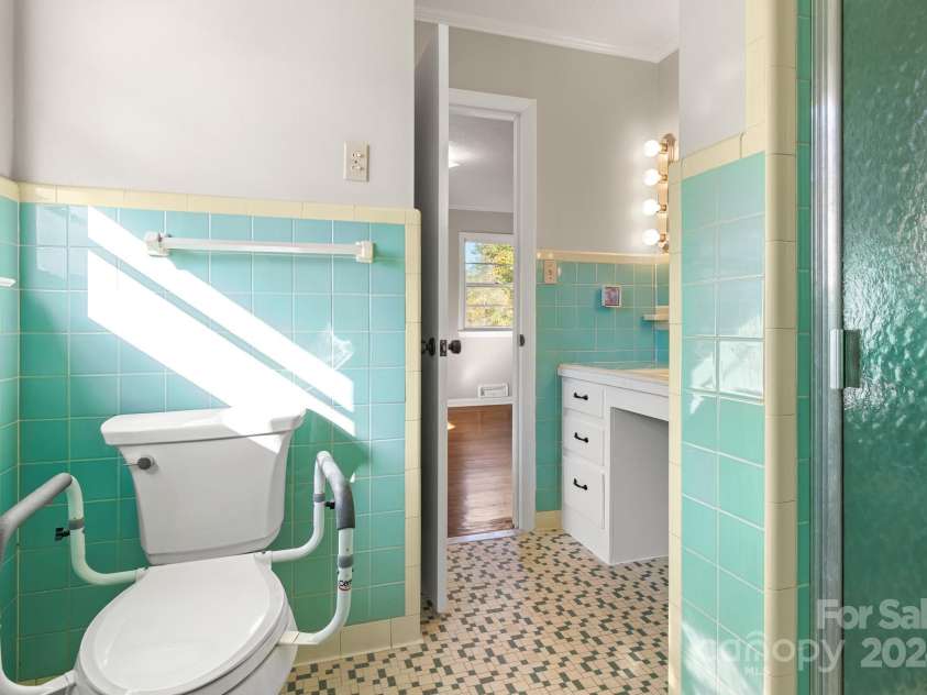 1102 Elm Street, Shelby, NC 28152.  MLS# CAR4195773, YatesRealty ID 3247. 