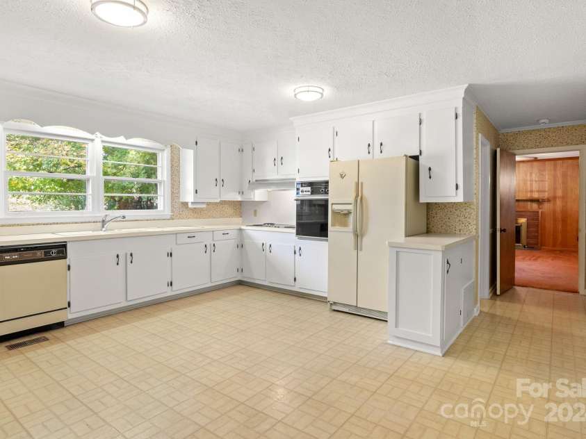 1102 Elm Street, Shelby, NC 28152.  MLS# CAR4195773, YatesRealty ID 3247. 