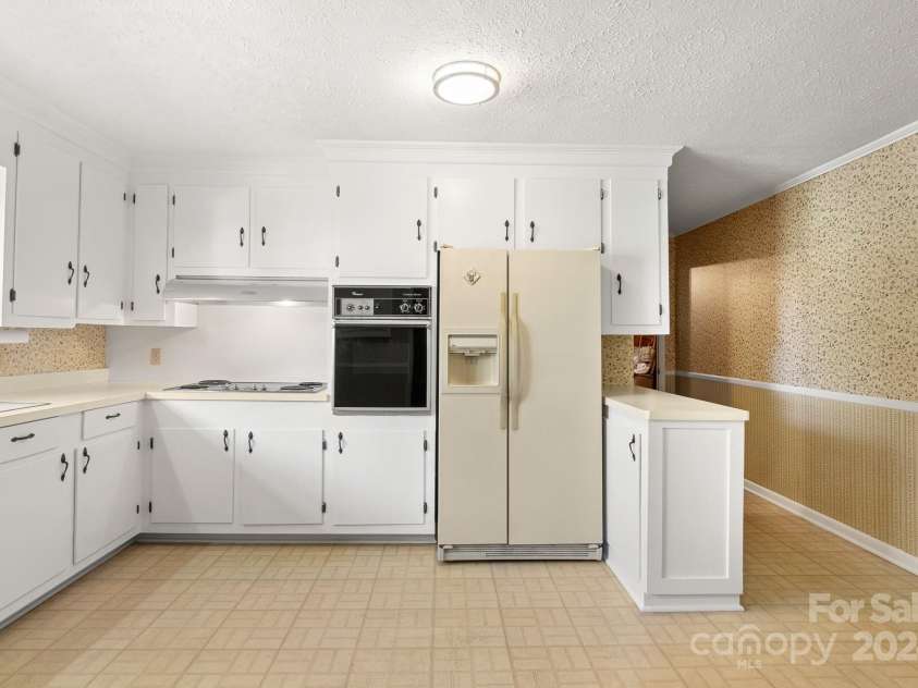 1102 Elm Street, Shelby, NC 28152.  MLS# CAR4195773, YatesRealty ID 3247. 