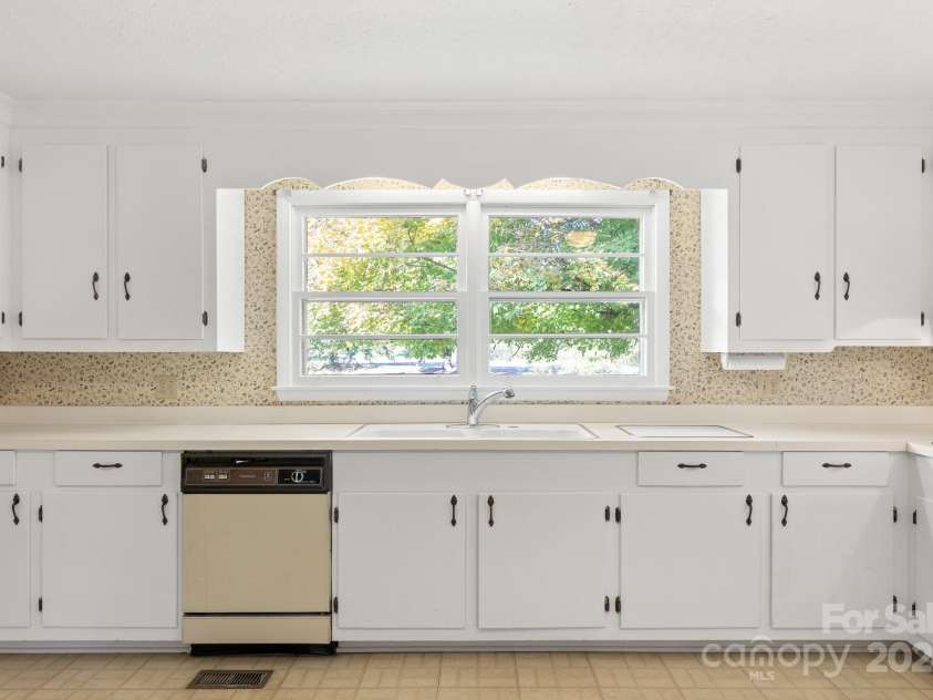 1102 Elm Street, Shelby, NC 28152.  MLS# CAR4195773, YatesRealty ID 3247. 