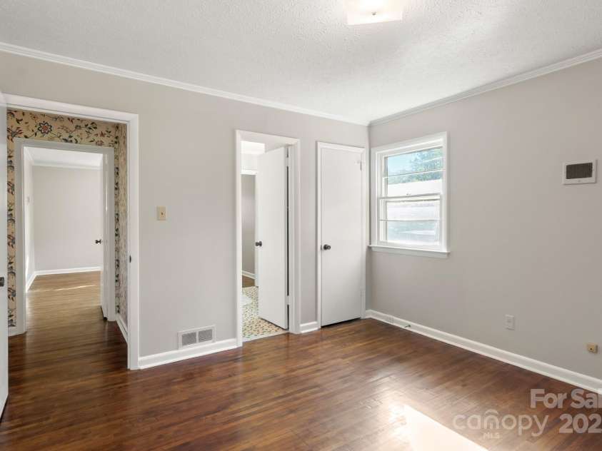 1102 Elm Street, Shelby, NC 28152.  MLS# CAR4319283, YatesRealty ID 3247. 