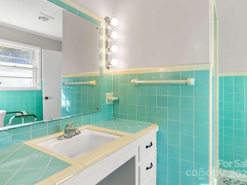 1102 Elm Street, Shelby, NC 28152.  MLS# CAR4319283, YatesRealty ID 3247. 