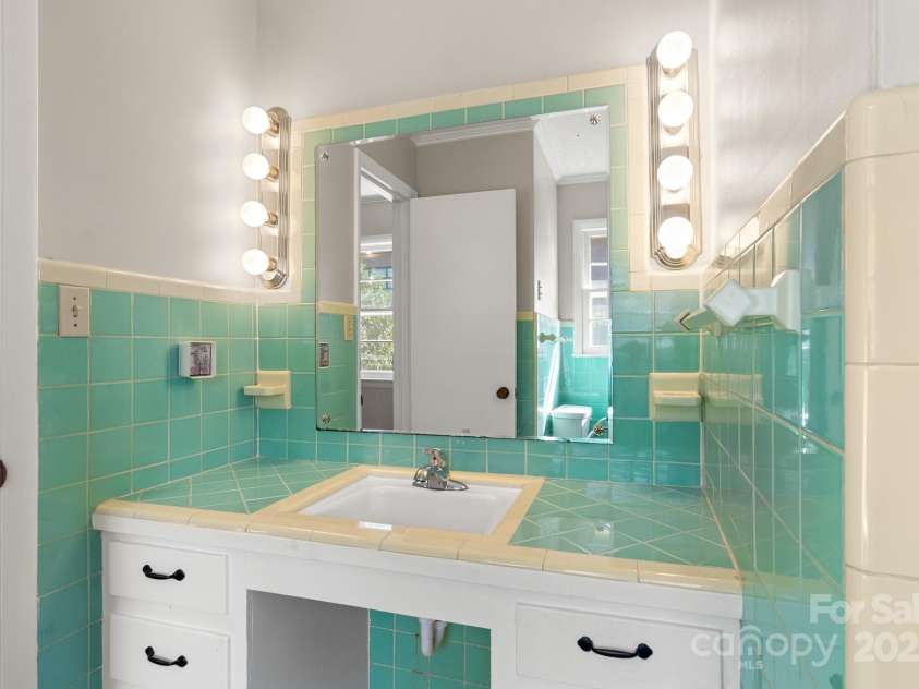 1102 Elm Street, Shelby, NC 28152.  MLS# CAR4319283, YatesRealty ID 3247. 