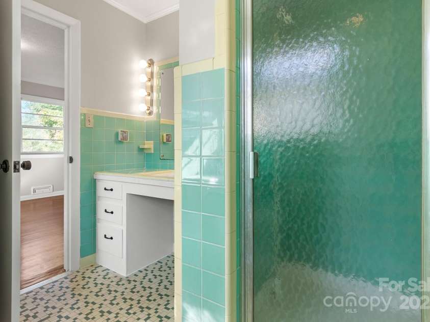 1102 Elm Street, Shelby, NC 28152.  MLS# CAR4319283, YatesRealty ID 3247. 