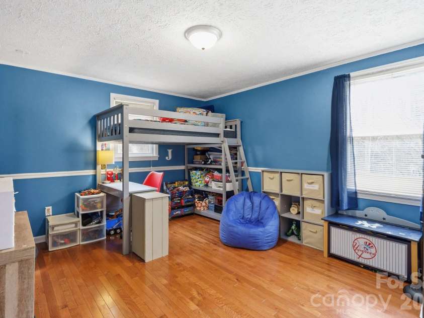 121 Morris Avenue, Mount Holly, NC 28120.  MLS# CAR4353340, YatesRealty ID 3247. 