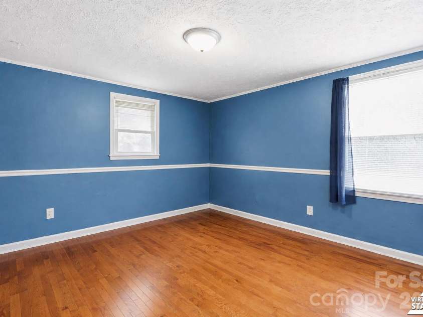 121 Morris Avenue, Mount Holly, NC 28120.  MLS# CAR4353340, YatesRealty ID 3247. 