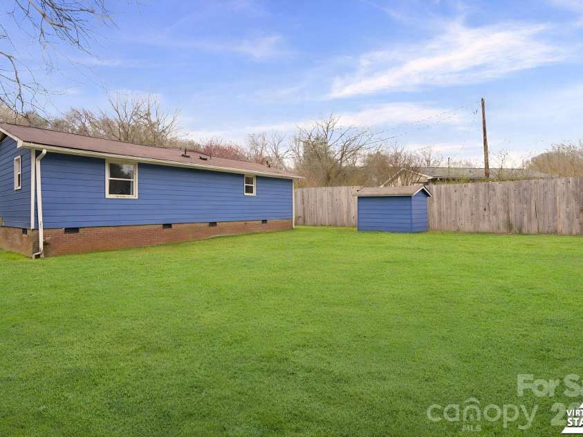 121 Morris Avenue, Mount Holly, NC 28120.  MLS# CAR4353340, YatesRealty ID 3247. 