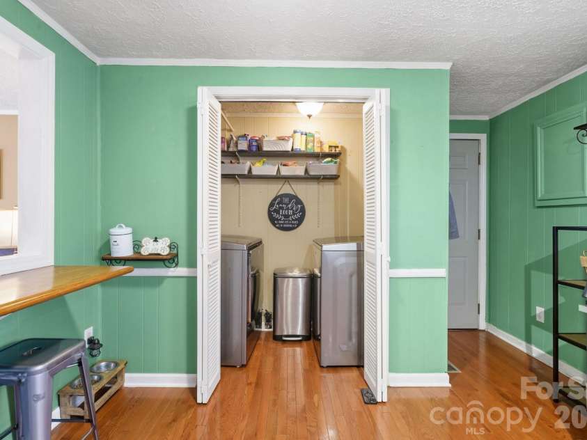 121 Morris Avenue, Mount Holly, NC 28120.  MLS# CAR4353340, YatesRealty ID 3247. Laundry room