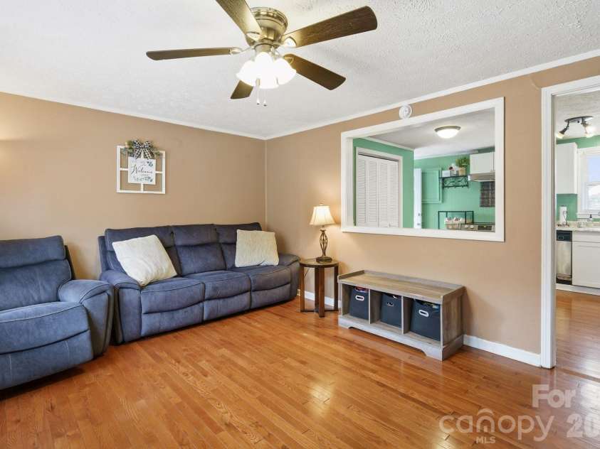 121 Morris Avenue, Mount Holly, NC 28120.  MLS# CAR4353340, YatesRealty ID 3247. Living Room