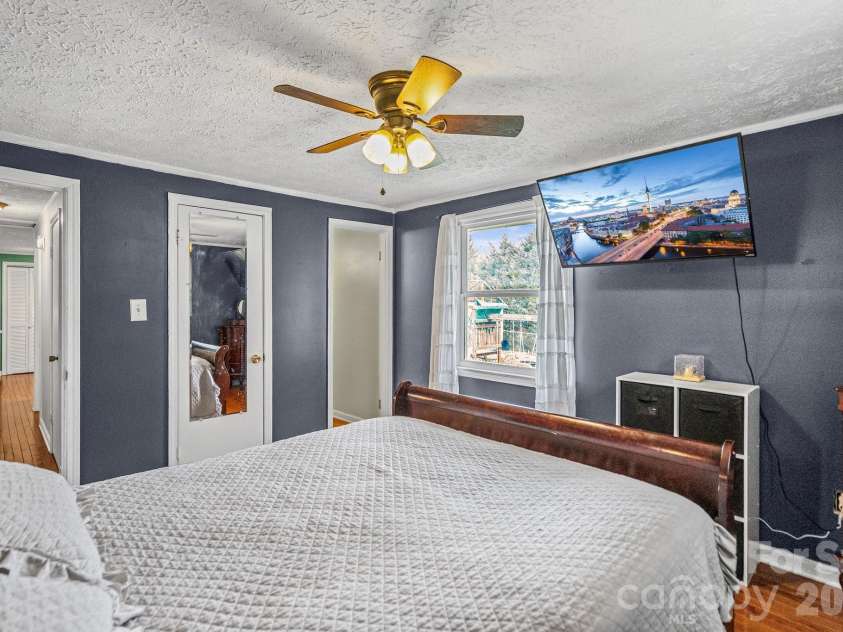 121 Morris Avenue, Mount Holly, NC 28120.  MLS# CAR4353340, YatesRealty ID 3247. Primary bedroom