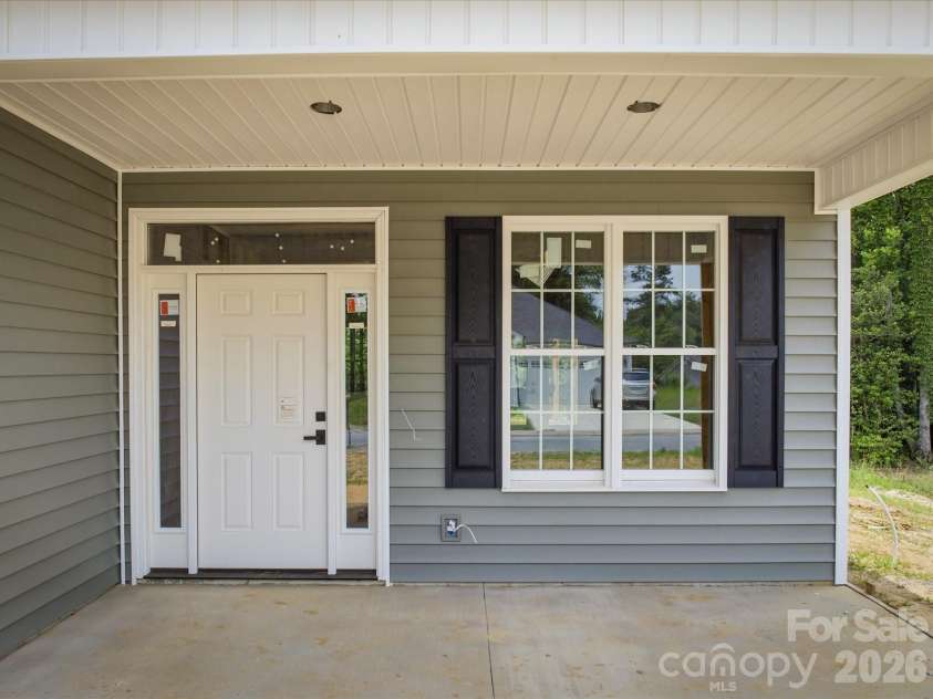 212 Eagle Landing, Morganton, NC 28655.  MLS# CAR4385836, YatesRealty ID 32470. 