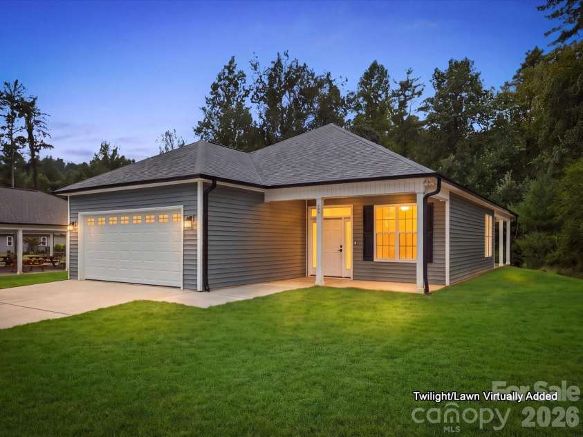 212 Eagle Landing, Morganton, NC 28655.  MLS# CAR4385836, YatesRealty ID 32470. 