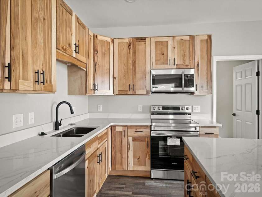 212 Eagle Landing, Morganton, NC 28655.  MLS# CAR4385836, YatesRealty ID 32470. 