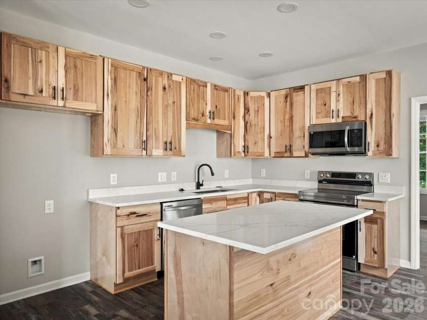 212 Eagle Landing, Morganton, NC 28655.  MLS# CAR4385836, YatesRealty ID 32470. 