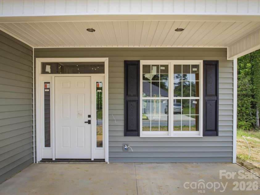 212 Eagle Landing, Morganton, NC 28655.  MLS# CAR4385836, YatesRealty ID 32470. 