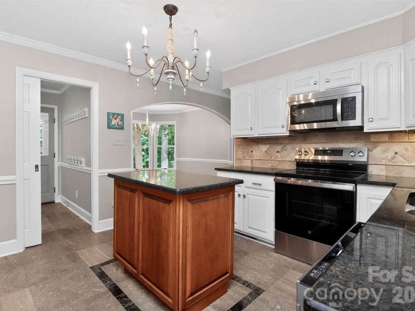 971 Stanley Lucia Road, Mount Holly, NC 28120.  MLS# CAR4388233, YatesRealty ID 32471. 
