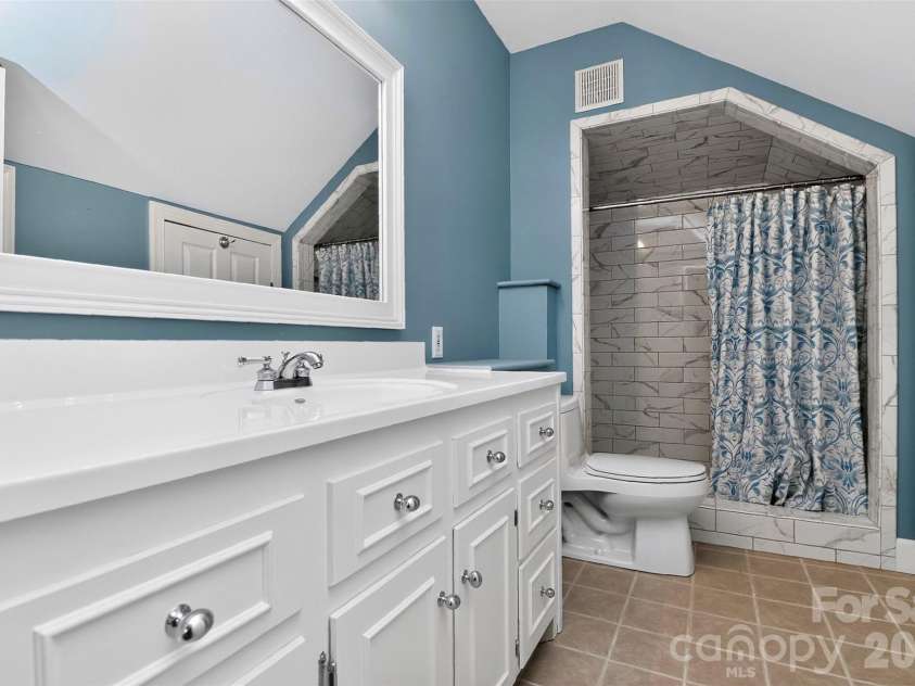 971 Stanley Lucia Road, Mount Holly, NC 28120.  MLS# CAR4388233, YatesRealty ID 32471. Full bath on the 2nd level.