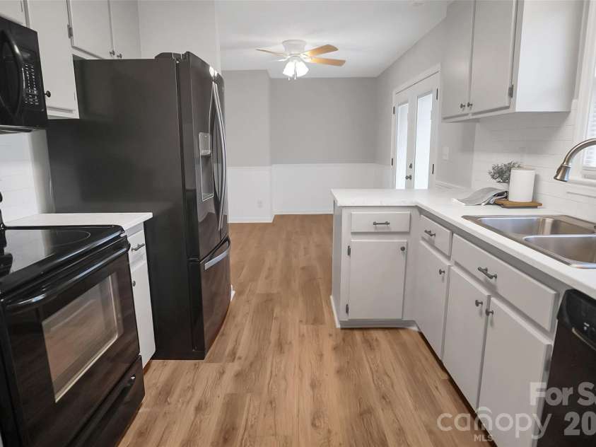 123 General Pemberton Street, Stanley, NC 28164.  MLS# CAR4363677, YatesRealty ID 32472. 