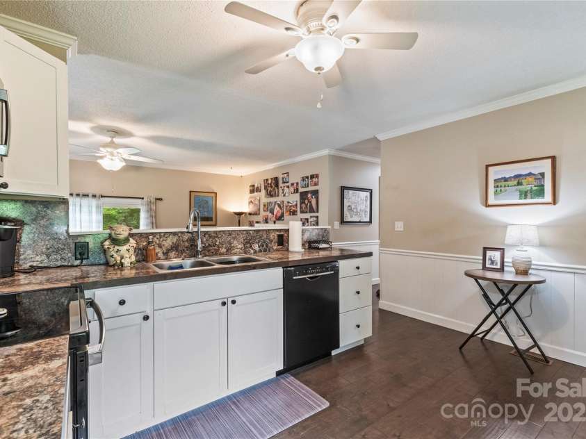 4515 Diamond Street, Hudson, NC 28638.  MLS# CAR4292477, YatesRealty ID 32474. 