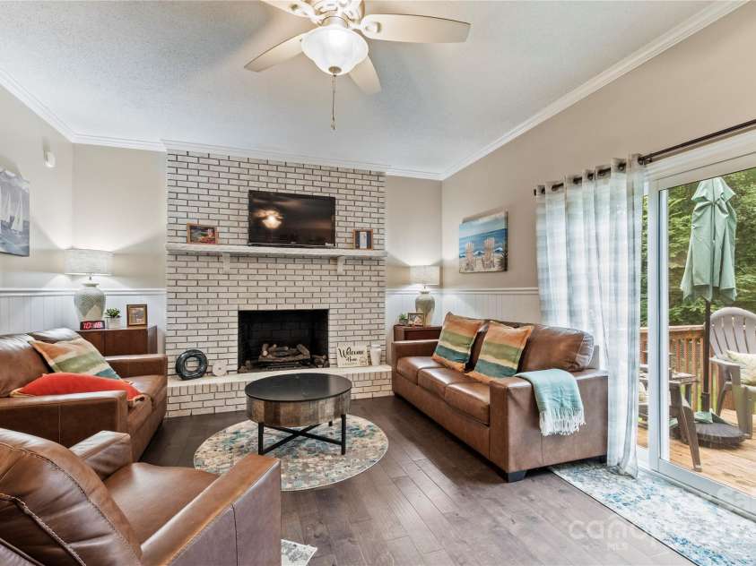 4515 Diamond Street, Hudson, NC 28638.  MLS# CAR4292477, YatesRealty ID 32474. 