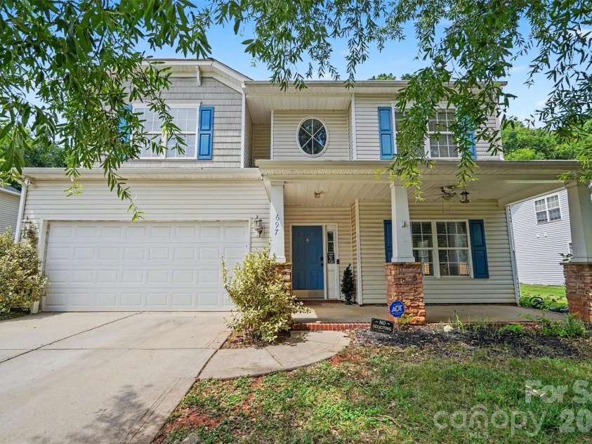 697 Yvonne Drive, Concord, NC 28027.  MLS# CAR4386761, YatesRealty ID 32474. 