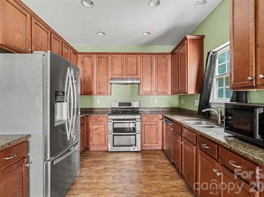 697 Yvonne Drive, Concord, NC 28027.  MLS# CAR4386761, YatesRealty ID 32474. 