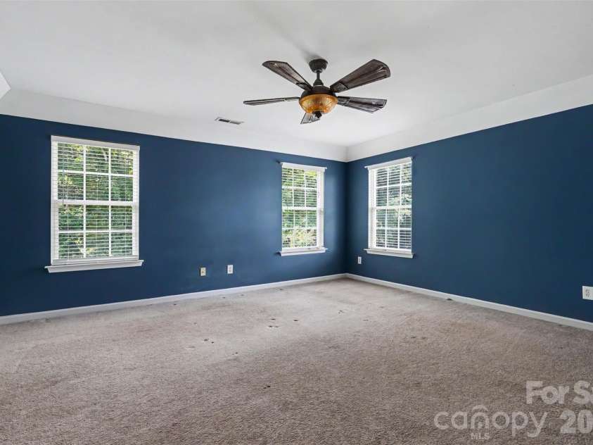 697 Yvonne Drive, Concord, NC 28027.  MLS# CAR4386761, YatesRealty ID 32474. 