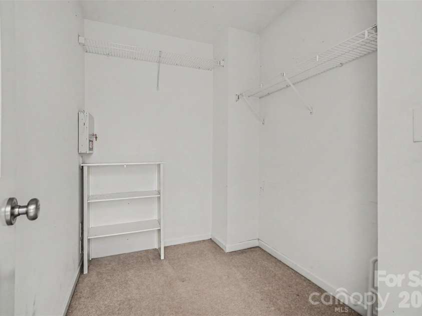 697 Yvonne Drive, Concord, NC 28027.  MLS# CAR4386761, YatesRealty ID 32474. 