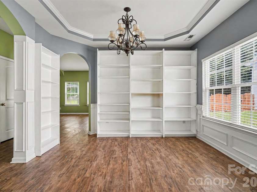 697 Yvonne Drive, Concord, NC 28027.  MLS# CAR4386761, YatesRealty ID 32474. 