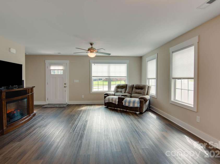 2661 Ashe Avenue, Newton, NC 28658.  MLS# CAR4292834, YatesRealty ID 32475. 