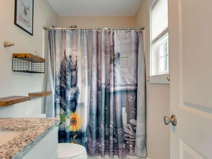 2661 Ashe Avenue, Newton, NC 28658.  MLS# CAR4292834, YatesRealty ID 32475. 