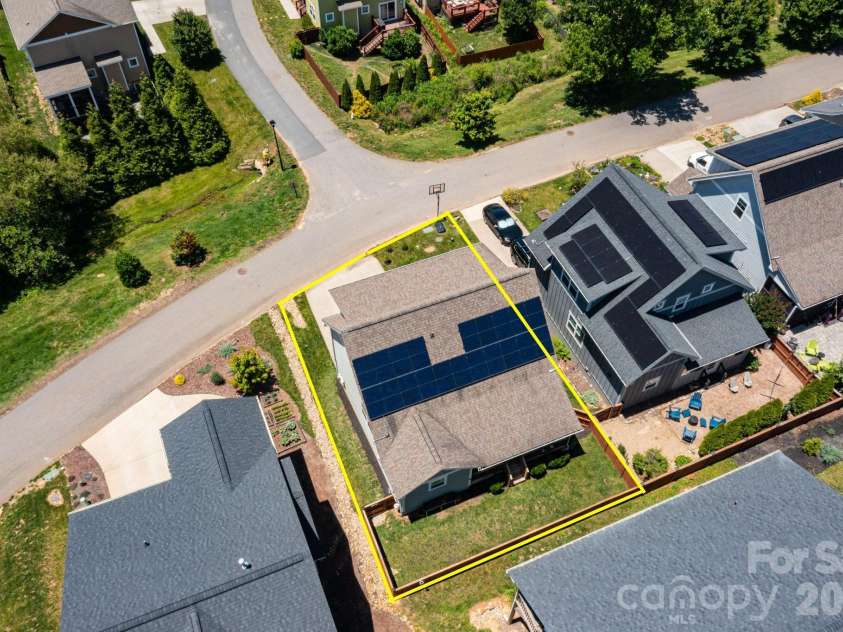 32 Greenwood Fields Drive, Asheville, NC 28804.  MLS# CAR4389638, YatesRealty ID 32475. Aerial Image