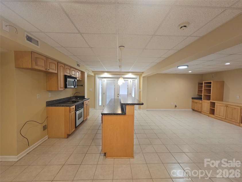 201 Country Club Circle, Shelby, NC 28150.  MLS# CAR4392220, YatesRealty ID 32476. 