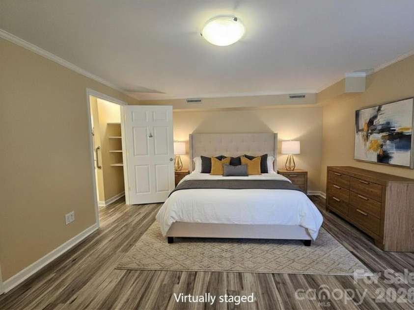 201 Country Club Circle, Shelby, NC 28150.  MLS# CAR4392220, YatesRealty ID 32476. 
