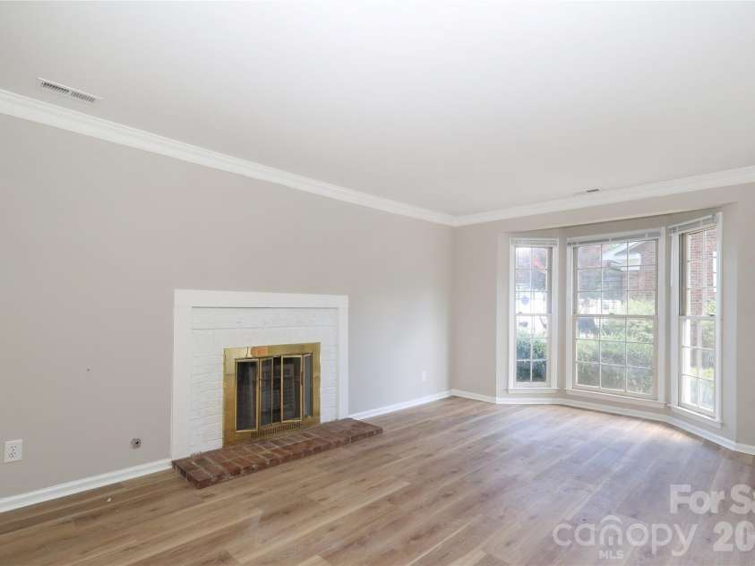 1214 Franklin Boulevard, Gastonia, NC 28054.  MLS# CAR4394025, YatesRealty ID 32477. 
