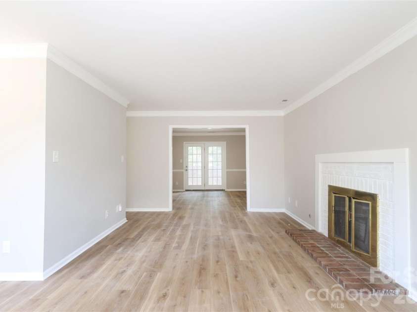 1214 Franklin Boulevard, Gastonia, NC 28054.  MLS# CAR4394025, YatesRealty ID 32477. 