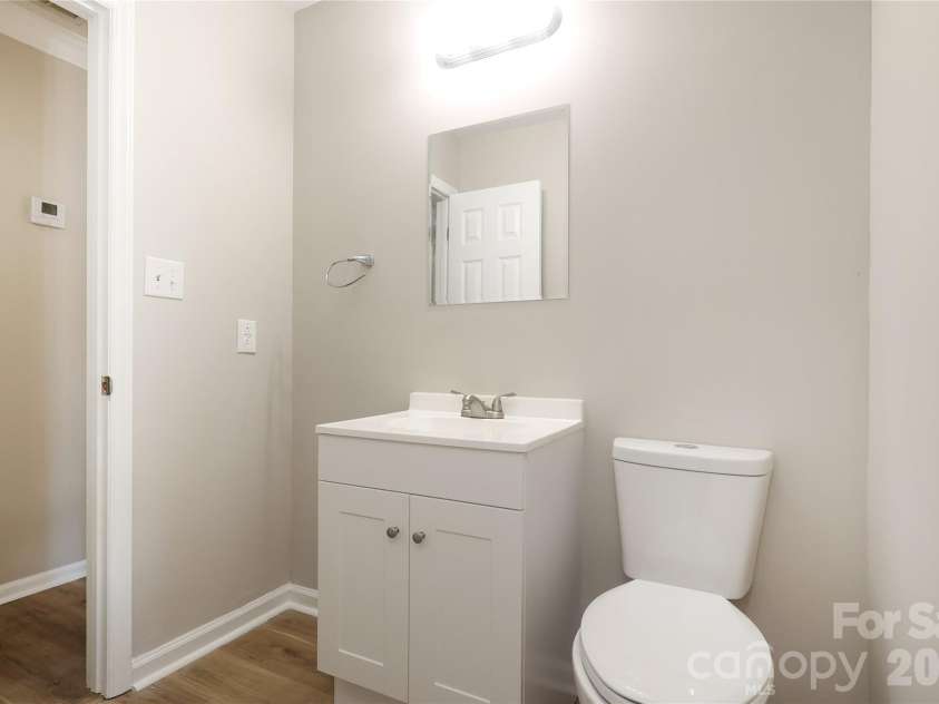 1214 Franklin Boulevard, Gastonia, NC 28054.  MLS# CAR4394025, YatesRealty ID 32477. 