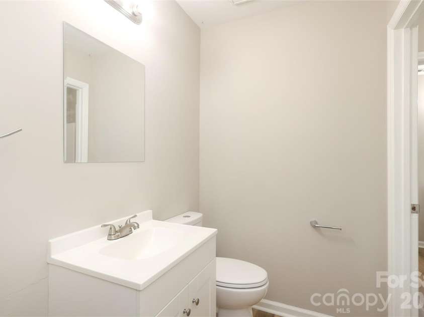 1214 Franklin Boulevard, Gastonia, NC 28054.  MLS# CAR4394025, YatesRealty ID 32477. 