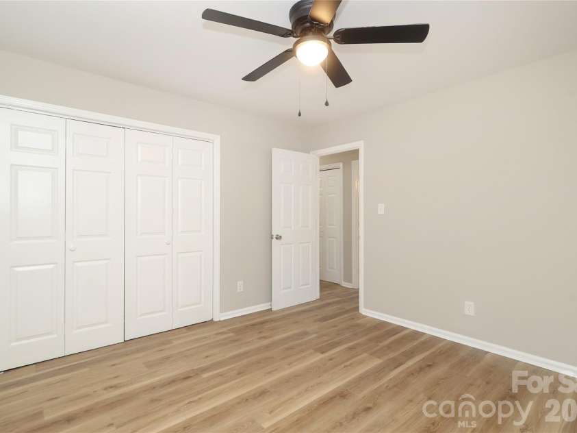 1214 Franklin Boulevard, Gastonia, NC 28054.  MLS# CAR4394025, YatesRealty ID 32477. 