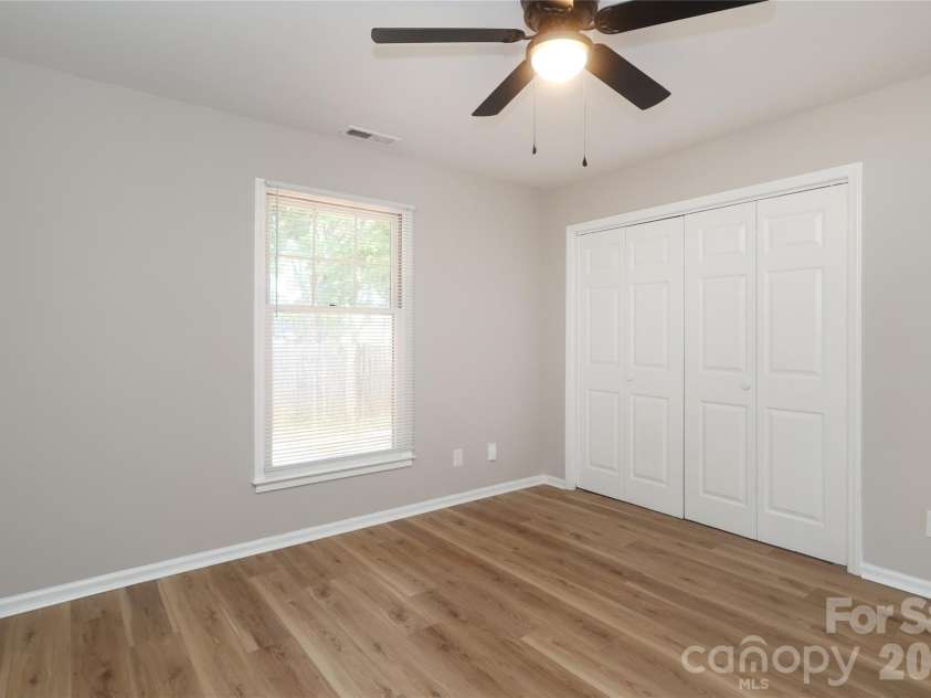 1214 Franklin Boulevard, Gastonia, NC 28054.  MLS# CAR4394025, YatesRealty ID 32477. 